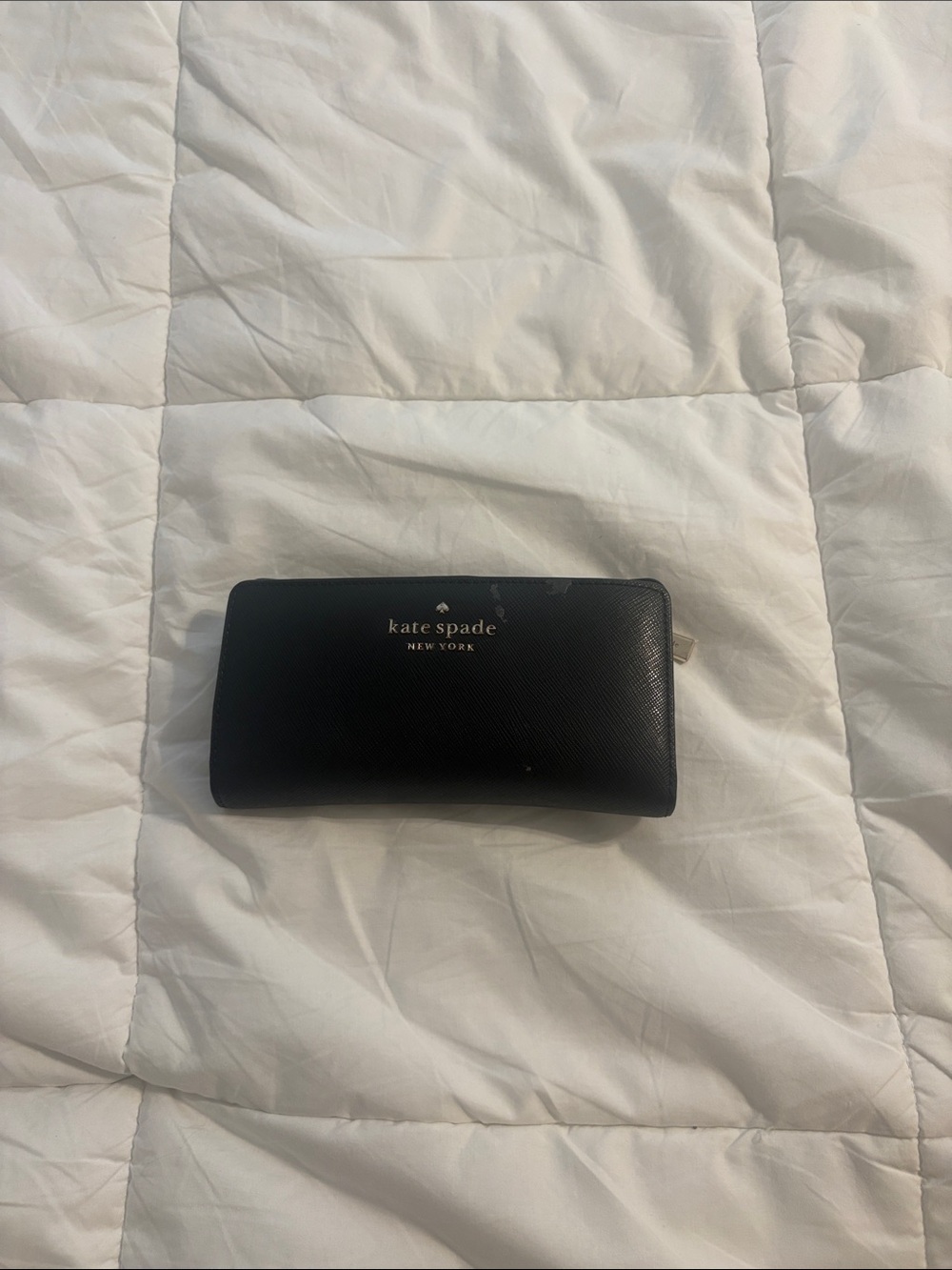 kate spade Black Saffiano Zip Card Holder